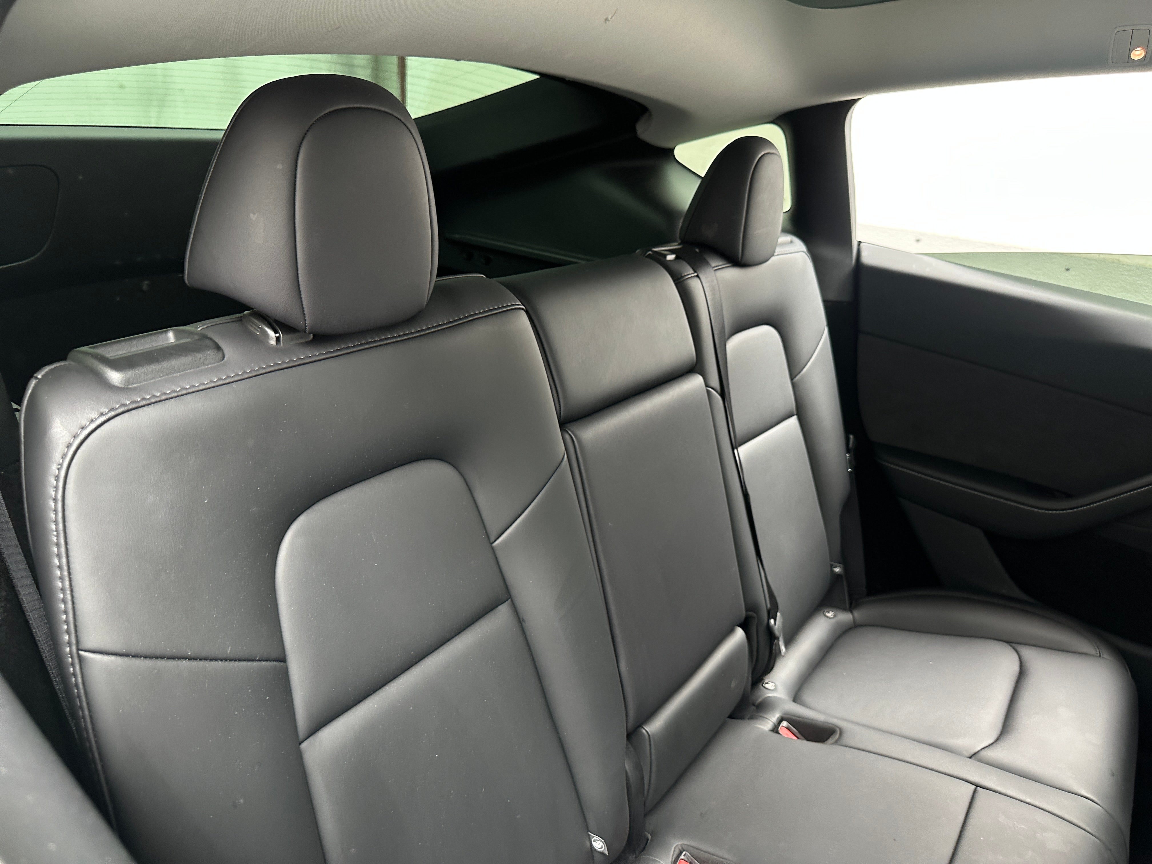 tesla model y 2025 7SAYGDED6SA355244 image tesla model y 2025 7SAYGDED6SA355244 image